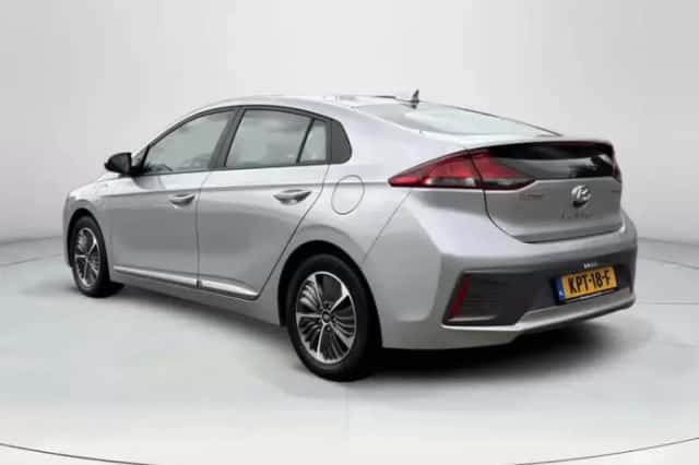 Hyundai Ioniq (2021) thumbnail 3