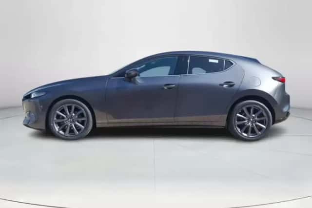 Mazda 3 (2025) thumbnail 2