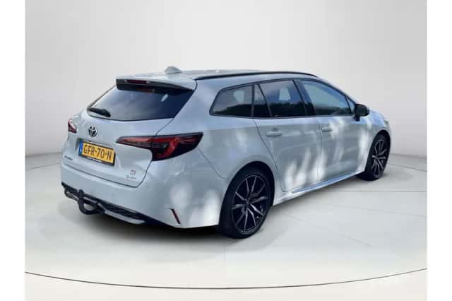 Toyota Corolla (2024) thumbnail 5