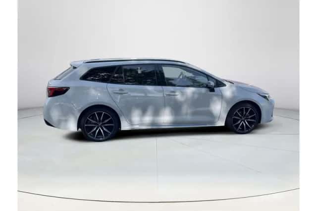 Toyota Corolla (2024) thumbnail 6