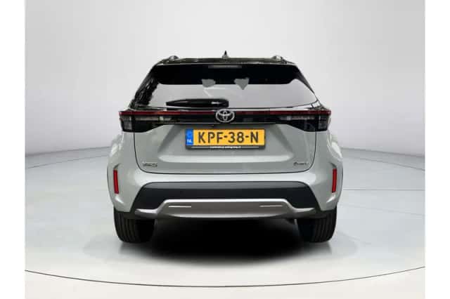 Toyota Yaris Cross (2024) thumbnail 4