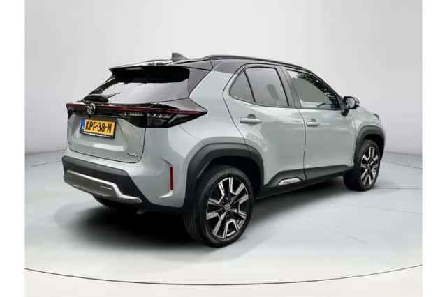 Toyota Yaris Cross (2024) thumbnail 5