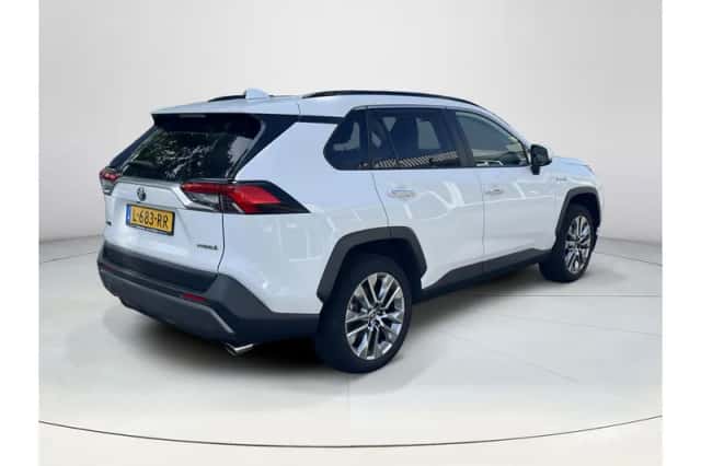 Toyota RAV4 (2021) thumbnail 5