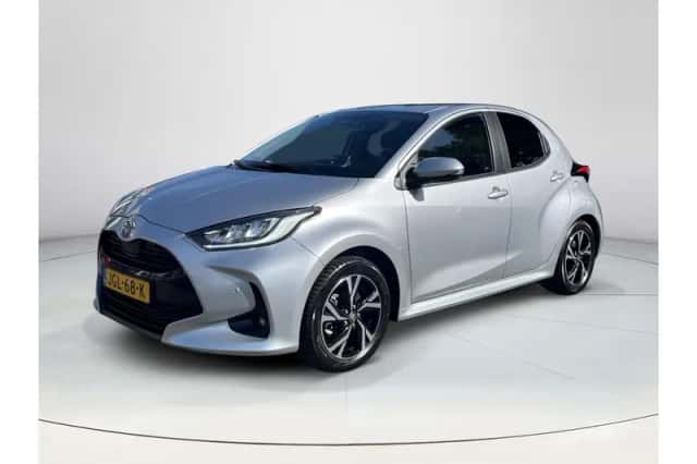 Toyota Yaris (2025) thumbnail 1