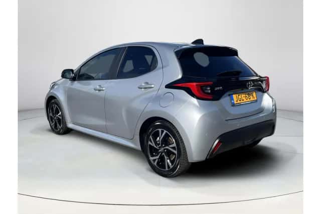 Toyota Yaris (2025) thumbnail 3
