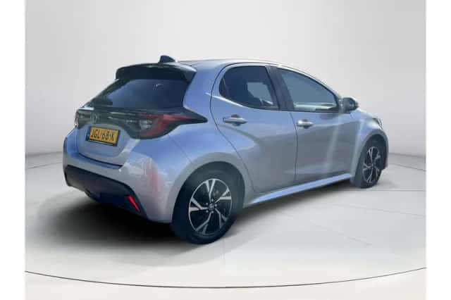 Toyota Yaris (2025) thumbnail 5