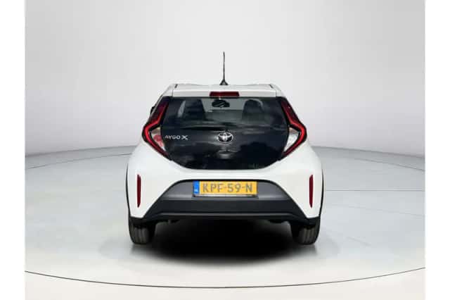 Toyota Aygo X (2023) thumbnail 4