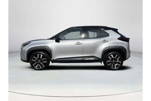 Toyota Yaris Cross (2024) thumbnail 2