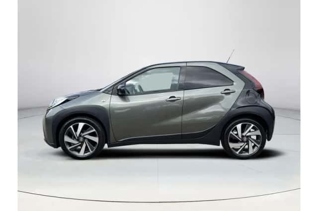 Toyota Aygo X (2022) thumbnail 2