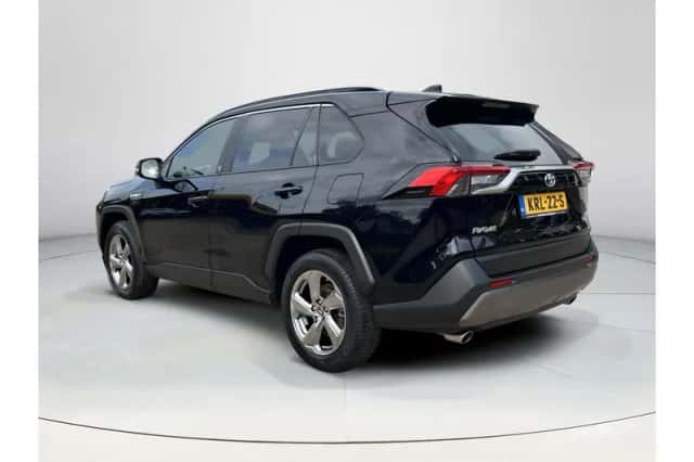 Toyota RAV4 (2020) thumbnail 3