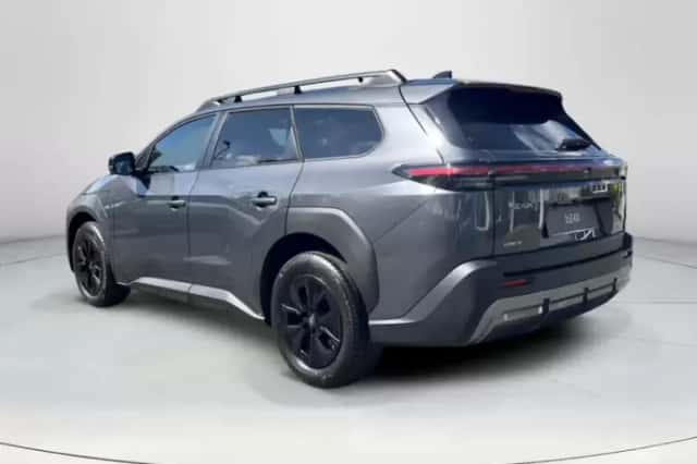 Toyota bZ4X (2026) thumbnail 3
