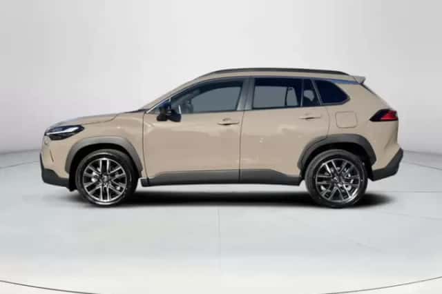 Toyota Corolla Cross (2026) thumbnail 2