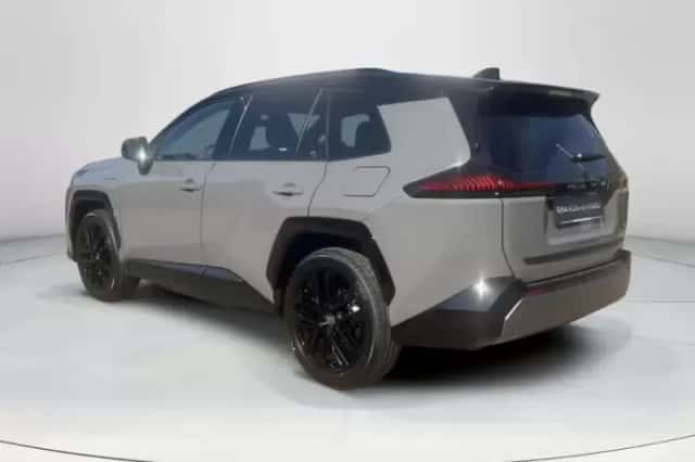 Toyota RAV4 (2026) thumbnail 3