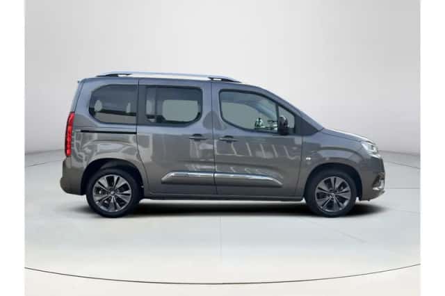 Toyota ProAce City Verso (2022) thumbnail 6