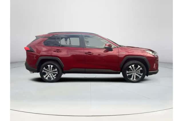 Toyota RAV4 (2022) thumbnail 6