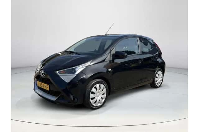 Toyota Aygo (2021) thumbnail 1