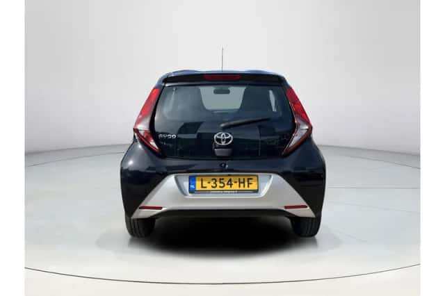 Toyota Aygo (2021) thumbnail 4