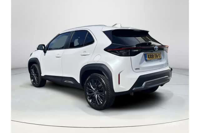 Toyota Yaris Cross (2022) thumbnail 3