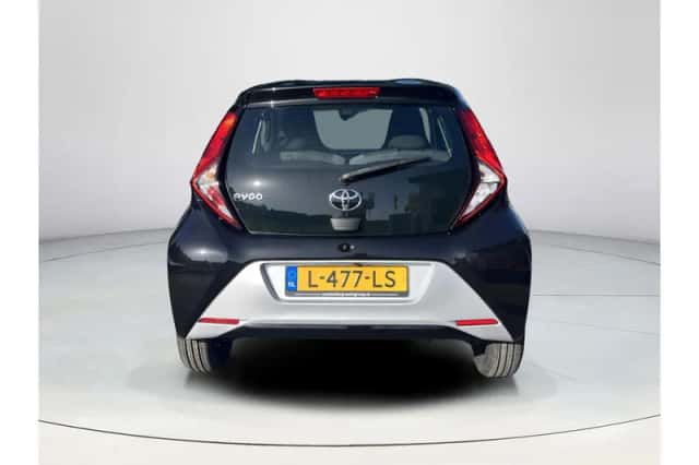 Toyota Aygo (2021) thumbnail 4