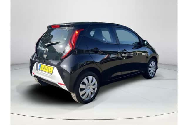 Toyota Aygo (2021) thumbnail 5