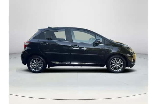 Toyota Yaris (2017) thumbnail 6