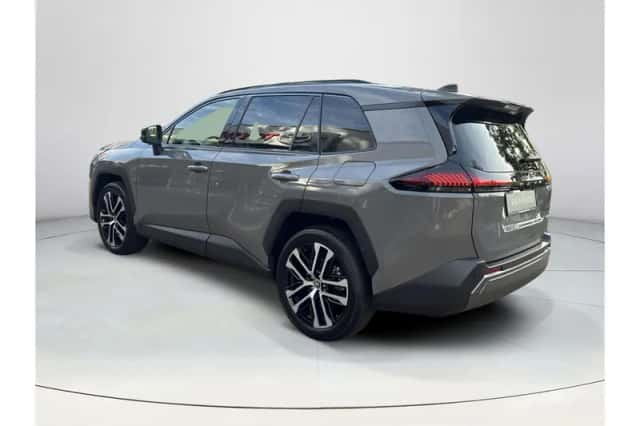 Toyota RAV4 (2026) thumbnail 3
