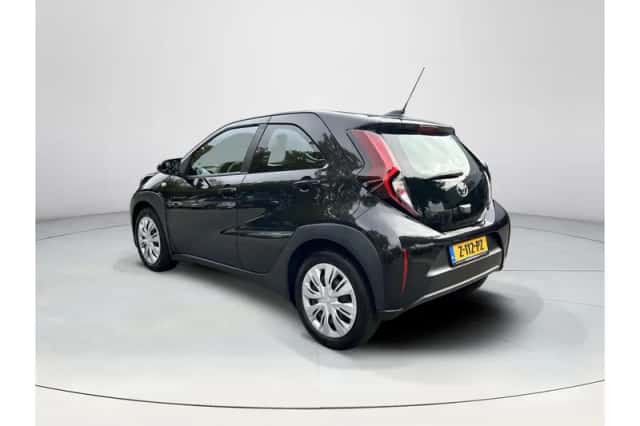 Toyota Aygo X (2024) thumbnail 3