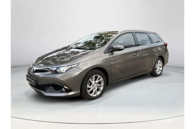 Toyota Auris (2019) thumbnail 1