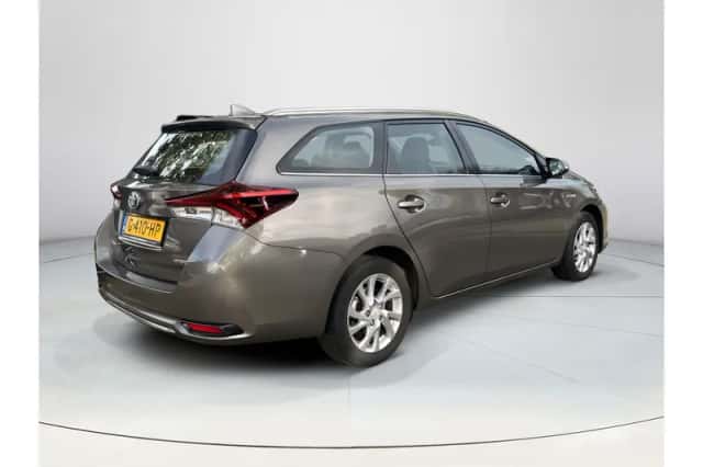 Toyota Auris (2019) thumbnail 5