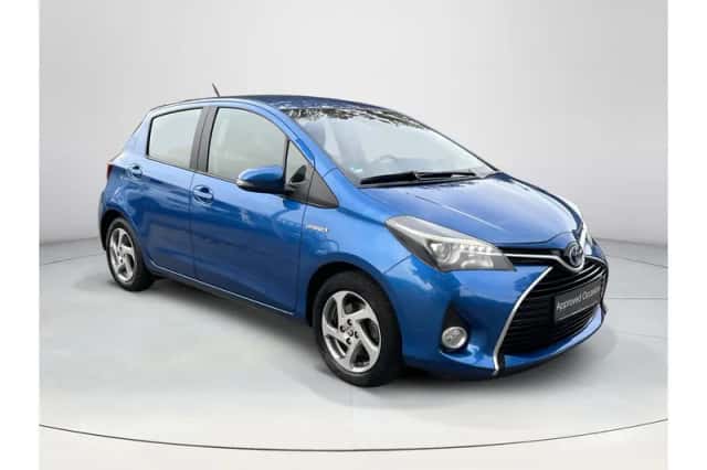 Toyota Yaris (2017) thumbnail 6