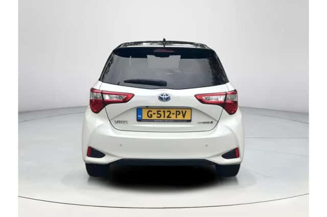 Toyota Yaris (2018) thumbnail 6