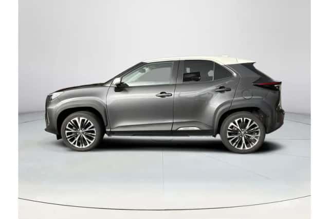 Toyota Yaris Cross (2022) thumbnail 2