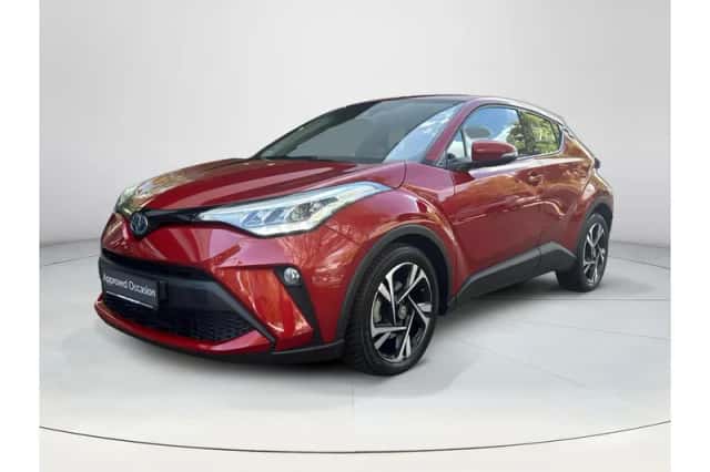 Toyota C-HR (2023) thumbnail 1