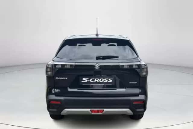 Suzuki S-Cross (2026) thumbnail 4