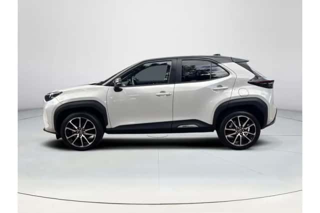 Toyota Yaris Cross (2023) thumbnail 2