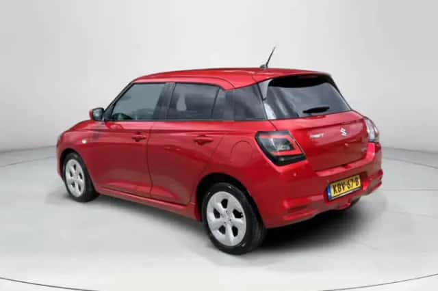 Suzuki Swift (2025) thumbnail 3