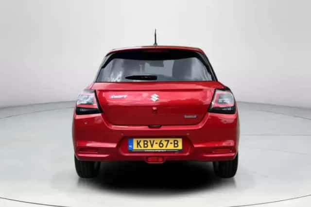 Suzuki Swift (2025) thumbnail 4