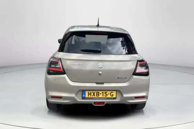 Suzuki Swift (2025) thumbnail 4