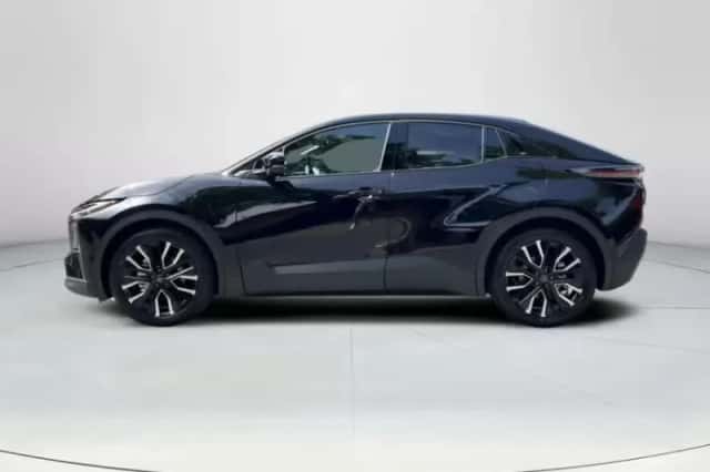 Toyota C-HR+ (2026) thumbnail 2