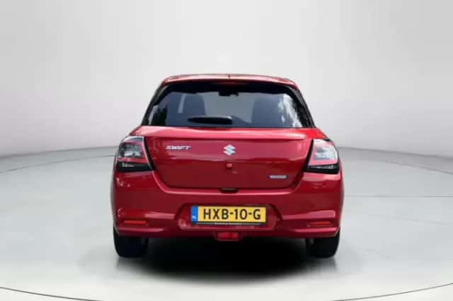 Suzuki Swift (2025) thumbnail 4