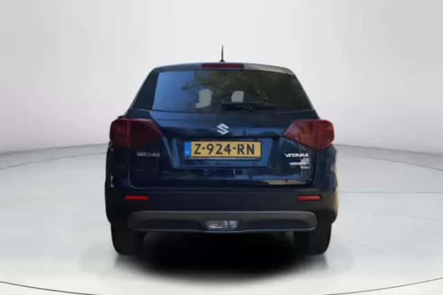 Suzuki Vitara (2024) thumbnail 4