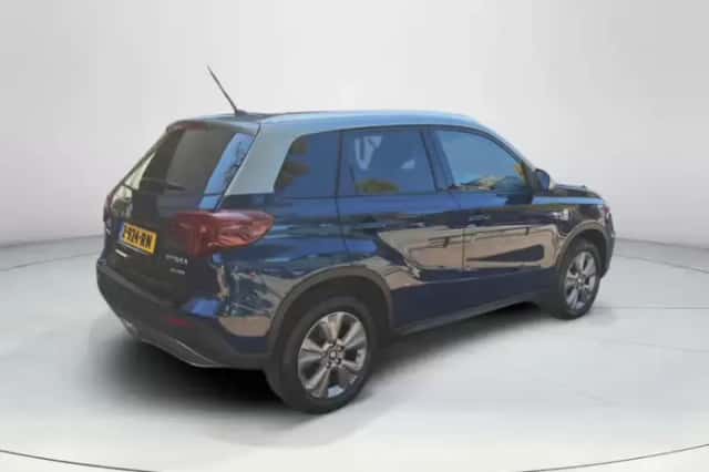 Suzuki Vitara (2024) thumbnail 5