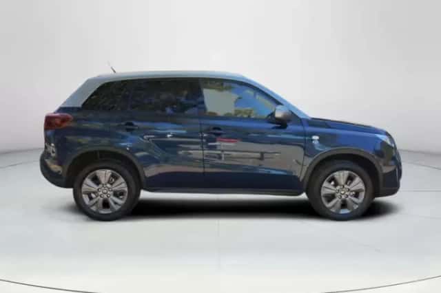 Suzuki Vitara (2024) thumbnail 6