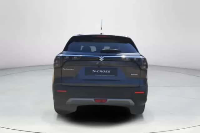Suzuki S-Cross (2026) thumbnail 4