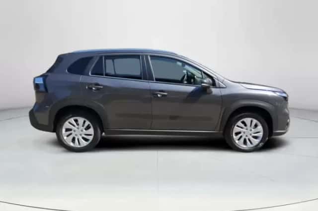 Suzuki S-Cross (2026) thumbnail 6