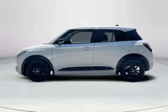Suzuki Swift (2026) thumbnail 2