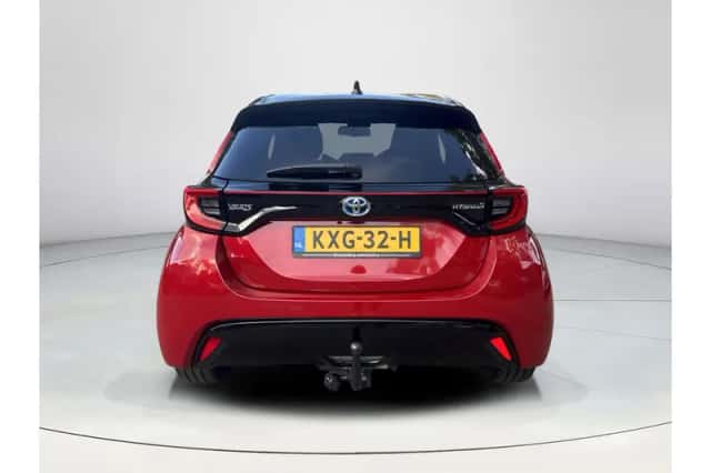 Toyota Yaris (2022) thumbnail 4