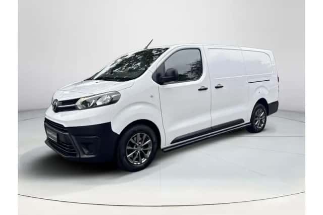 Toyota Proace (2024) thumbnail 1