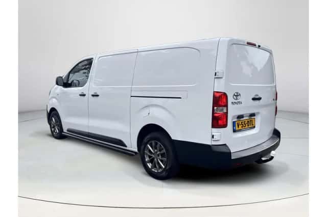 Toyota Proace (2024) thumbnail 3