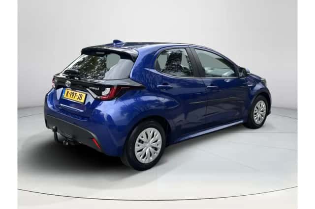 Toyota Yaris (2020) thumbnail 5